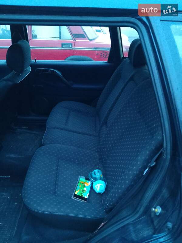 Універсал Volkswagen Passat 1994 в Богуславі