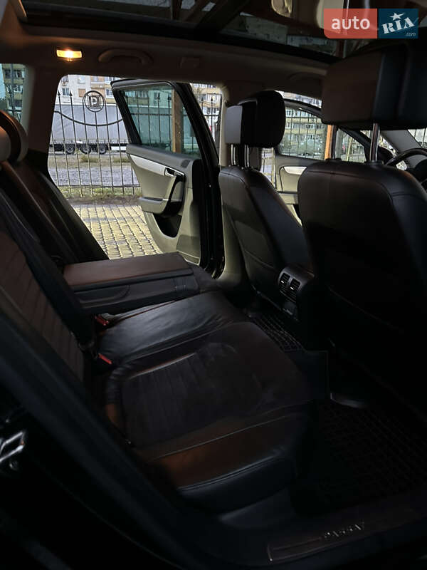 Універсал Volkswagen Passat 2010 в Харкові