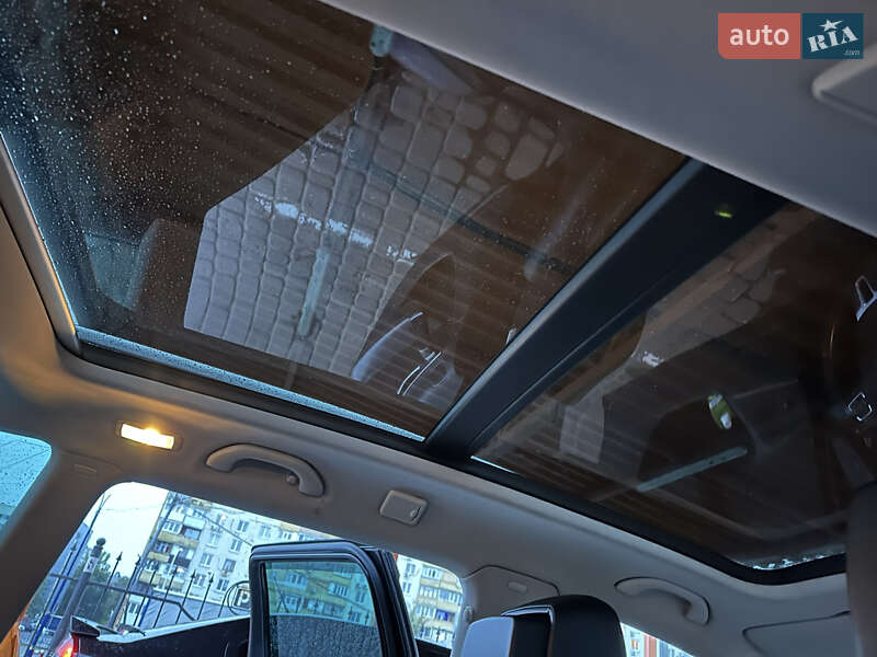 Універсал Volkswagen Passat 2010 в Харкові