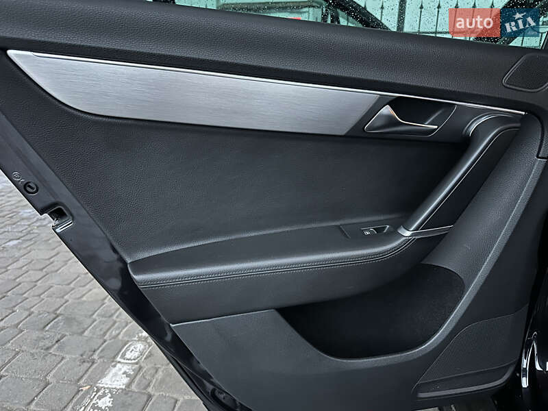 Універсал Volkswagen Passat 2010 в Харкові