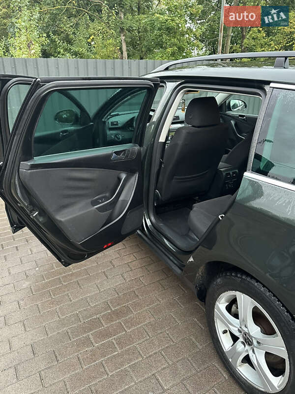 Універсал Volkswagen Passat 2006 в Тернополі
