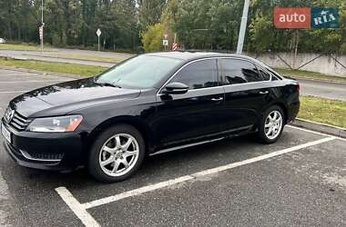 Седан Volkswagen Passat 2011 в Киеве
