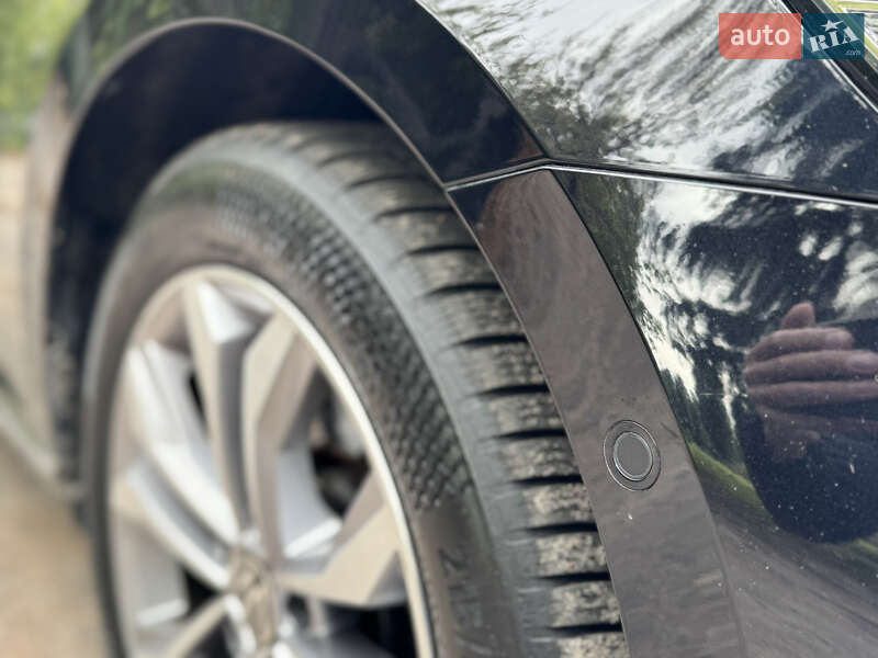 Универсал Volkswagen Passat 2021 в Житомире