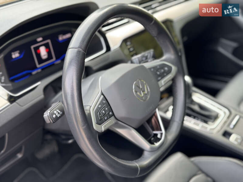 Универсал Volkswagen Passat 2021 в Житомире