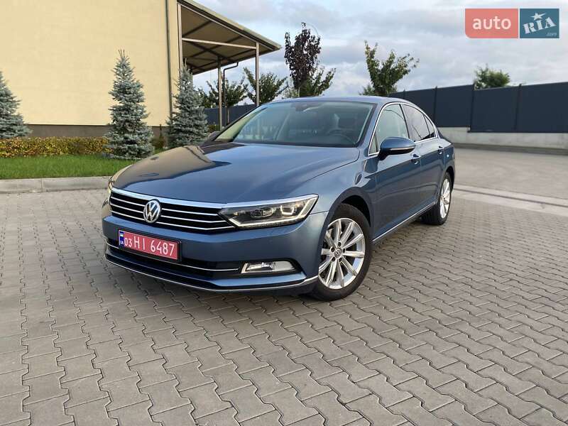 Седан Volkswagen Passat 2015 в Луцке