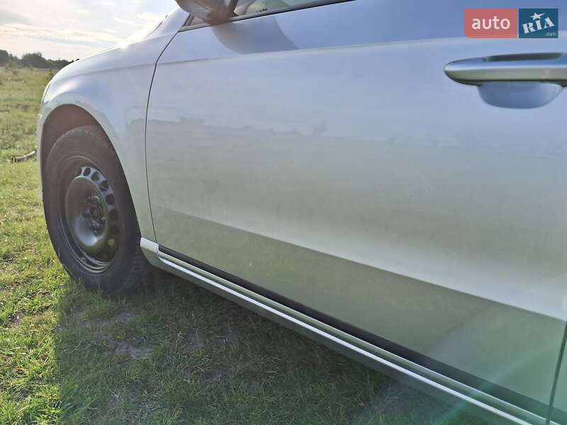 Універсал Volkswagen Passat 2011 в Києві фото 46 Універсал Volkswagen Passat 2011 в Києві