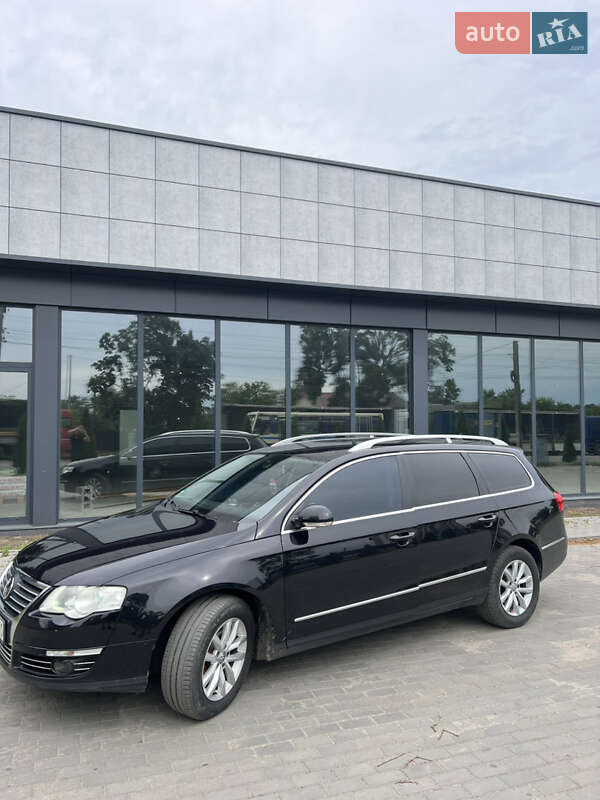 Универсал Volkswagen Passat 2008 в Ровно