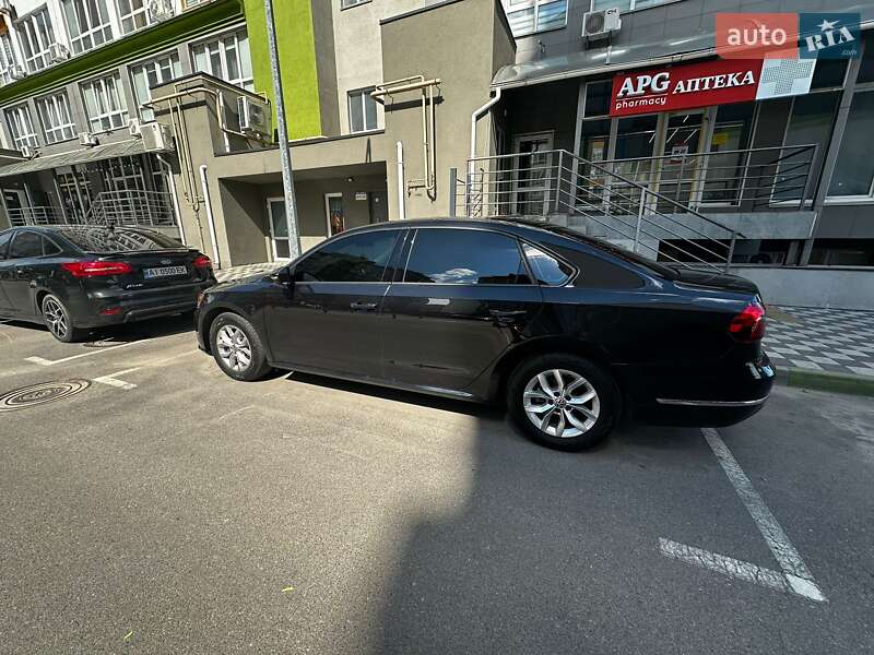 Седан Volkswagen Passat 2018 в Києві фото 10 Седан Volkswagen Passat 2018 в Києві