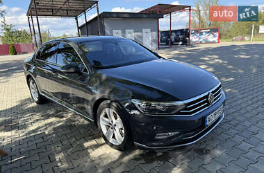 Седан Volkswagen Passat 2020 в Виноградове