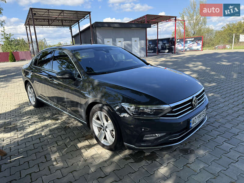 Седан Volkswagen Passat 2020 в Виноградове