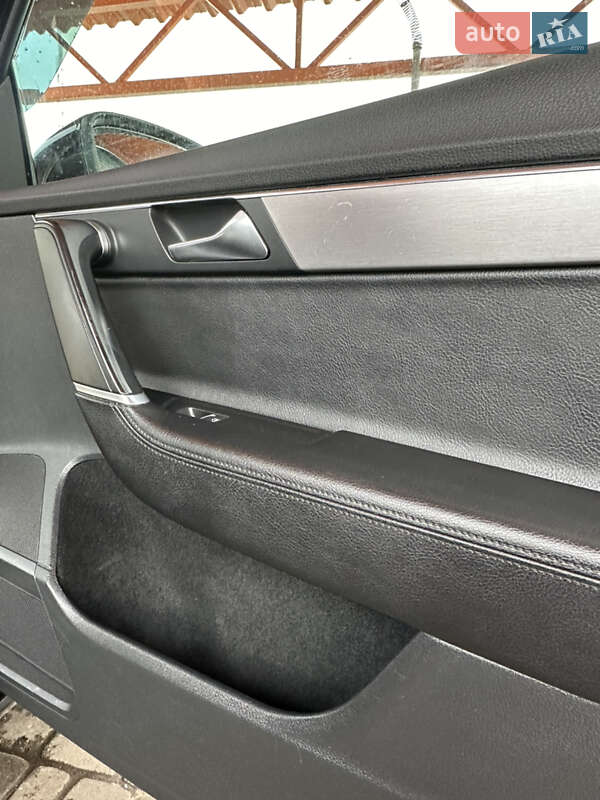 Універсал Volkswagen Passat 2010 в Харкові