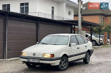 Седан Volkswagen Passat 1988 в Киеве