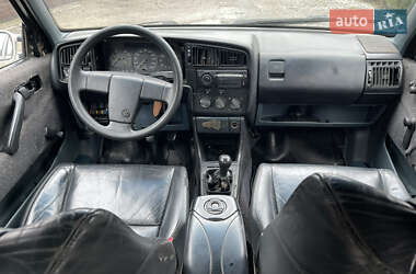 Седан Volkswagen Passat 1988 в 