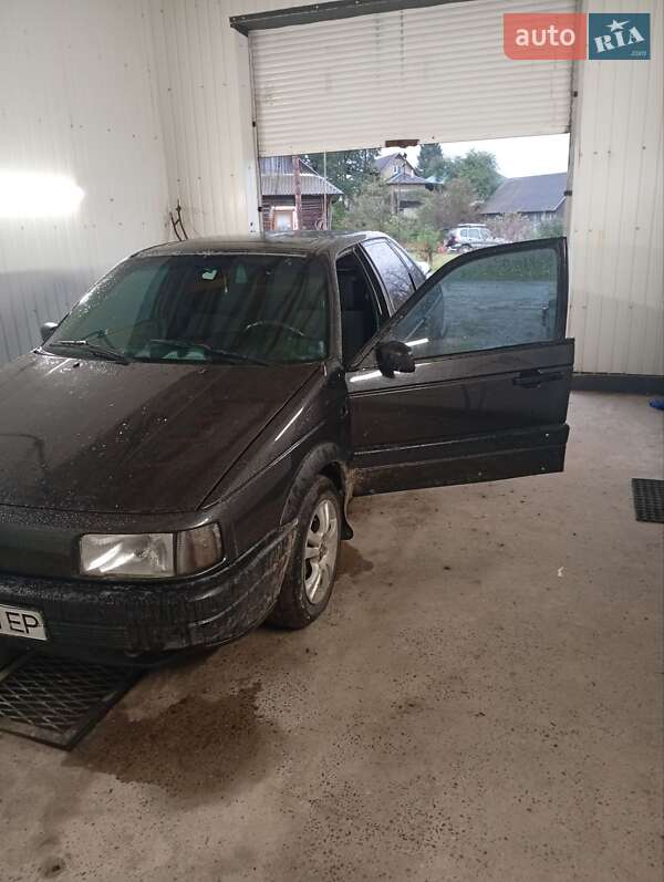 Седан Volkswagen Passat 1991 в Коломые фото 5 Седан Volkswagen Passat 1991 в Коломые