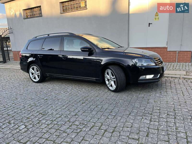 Універсал Volkswagen Passat 2010 в Львові