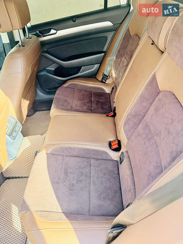 Універсал Volkswagen Passat 2015 в Виноградові