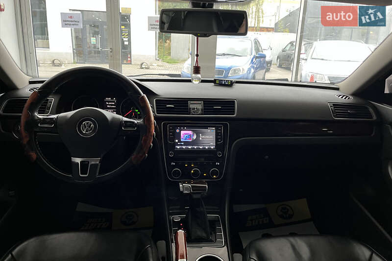 Седан Volkswagen Passat 2015 в Шептицькому фото 24 Седан Volkswagen Passat 2015 в Шептицькому