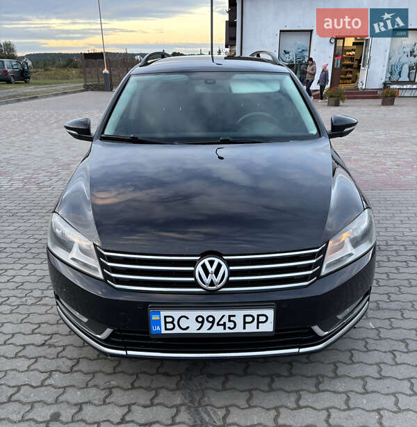 Универсал Volkswagen Passat 2010 в Яворове