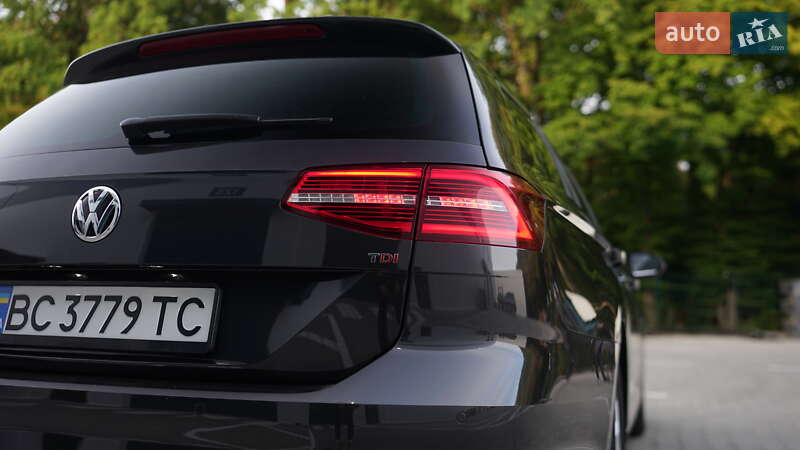 Универсал Volkswagen Passat 2017 в Львове