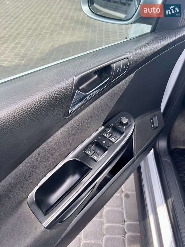 Седан Volkswagen Passat 2007 в Харкові