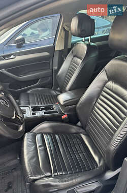 Универсал Volkswagen Passat 2015 в 