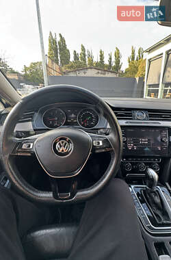 Универсал Volkswagen Passat 2015 в 