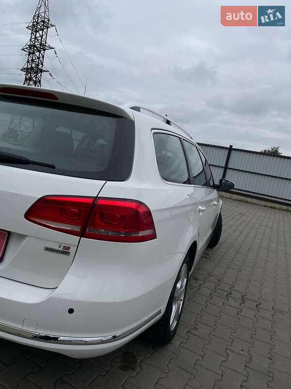 Универсал Volkswagen Passat 2011 в Луцке фото 12 Универсал Volkswagen Passat 2011 в Луцке