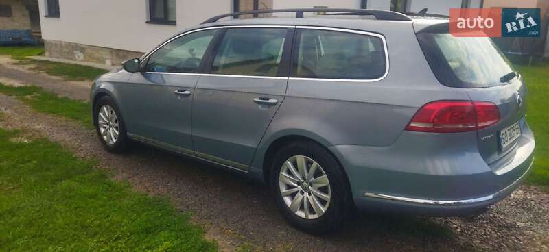 Універсал Volkswagen Passat 2013 в Кременці