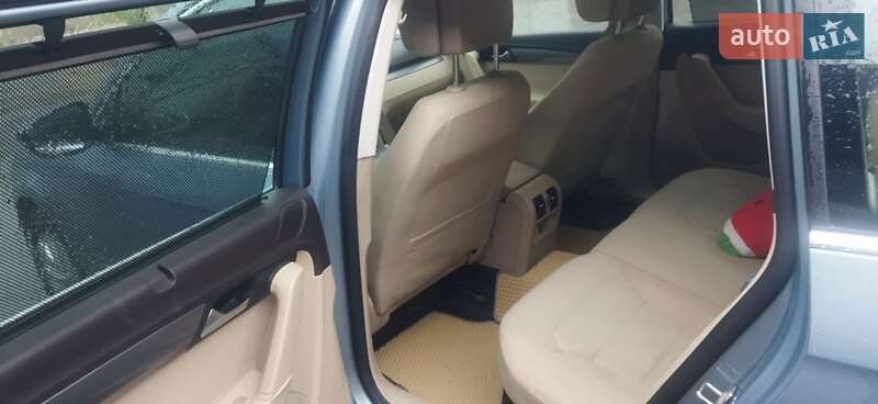 Універсал Volkswagen Passat 2013 в Кременці