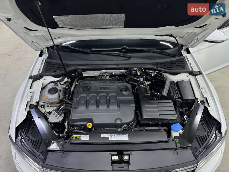 Универсал Volkswagen Passat 2017 в Полтаве