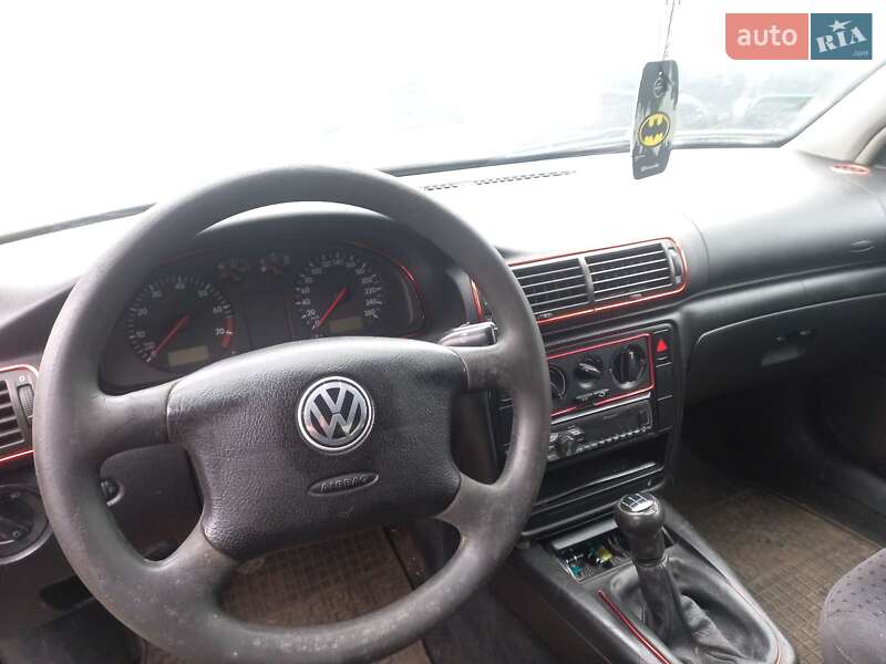 Седан Volkswagen Passat 1998 в Шептицькому фото 2 Седан Volkswagen Passat 1998 в Шептицькому