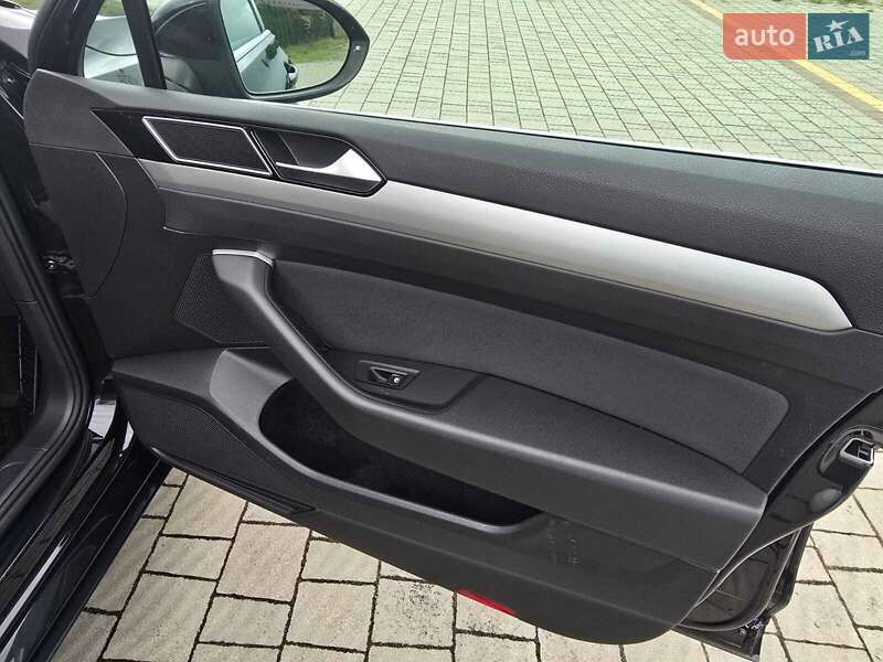 Универсал Volkswagen Passat 2016 в Стрые