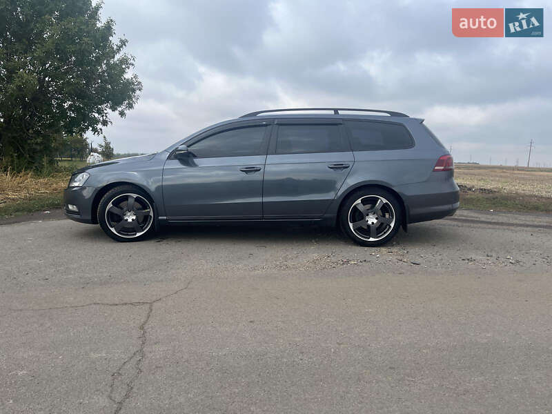Универсал Volkswagen Passat 2012 в Ставище