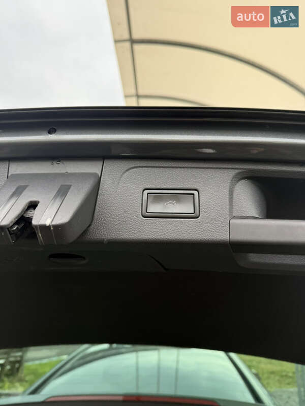 Универсал Volkswagen Passat 2015 в Хмельницком