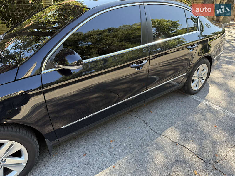 Седан Volkswagen Passat 2009 в Днепре фото 60 Седан Volkswagen Passat 2009 в Днепре