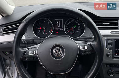 Универсал Volkswagen Passat 2015 в 