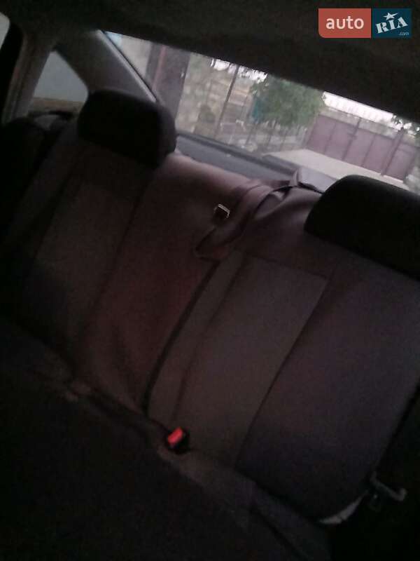 Седан Volkswagen Passat 1997 в Одессе фото 3 Седан Volkswagen Passat 1997 в Одессе