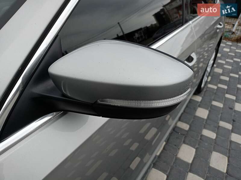 Седан Volkswagen Passat 2012 в Шепетівці