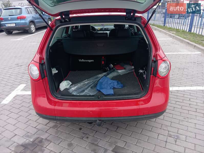 Универсал Volkswagen Passat 2009 в Львове