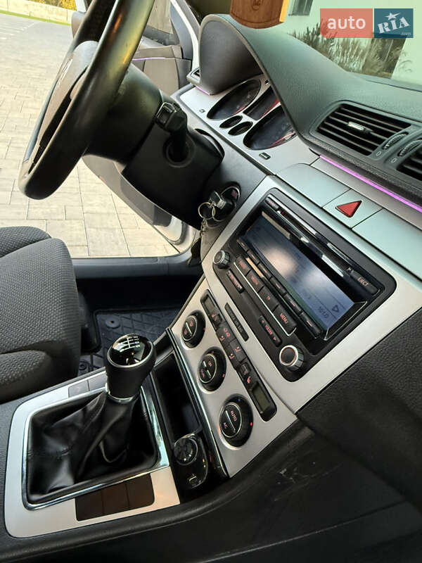 Универсал Volkswagen Passat 2008 в Луцке