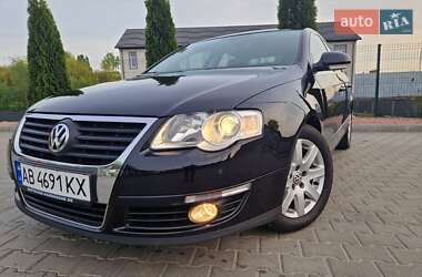 Седан Volkswagen Passat 2009 в  фото 46 Седан Volkswagen Passat 2009 в