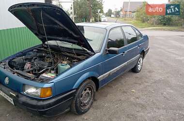 Седан Volkswagen Passat 1991 в Луцке