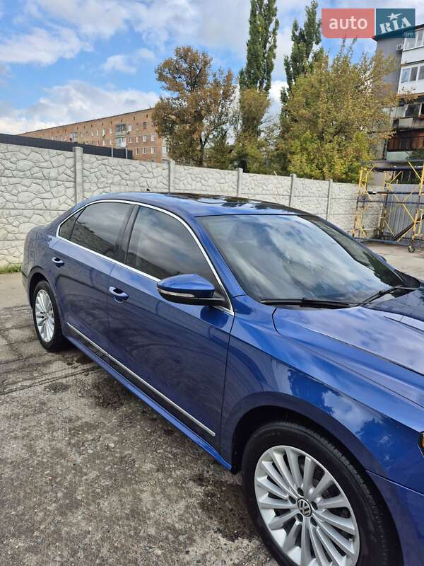 Седан Volkswagen Passat 2016 в Александрие