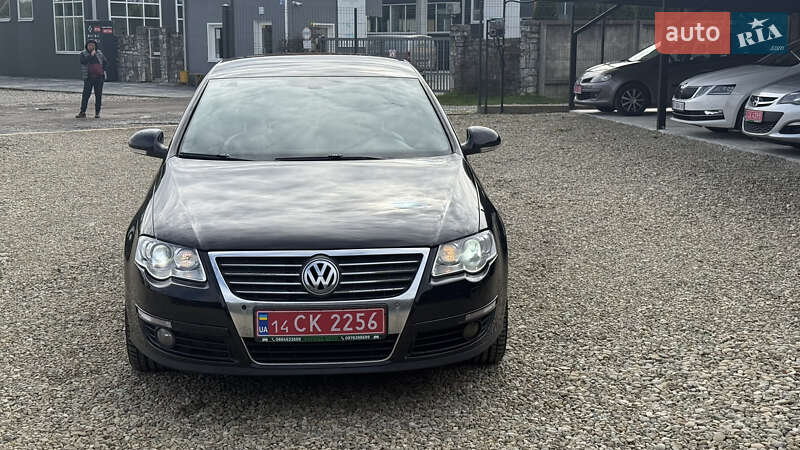 Седан Volkswagen Passat 2010 в Калуше