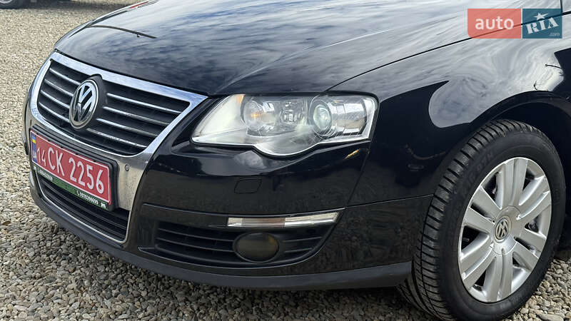 Седан Volkswagen Passat 2010 в Калуше