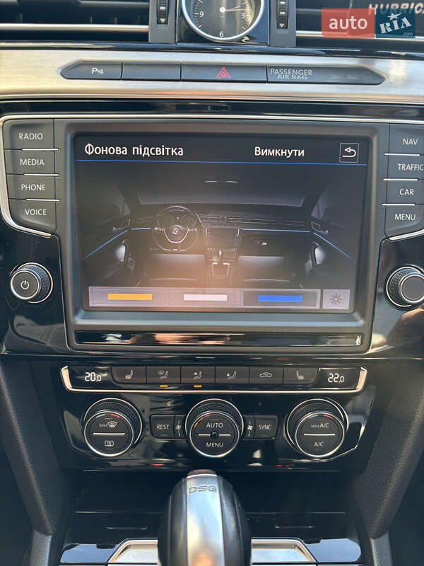 Седан Volkswagen Passat 2016 в Южном