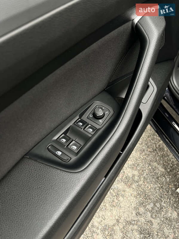 Универсал Volkswagen Passat 2016 в Львове фото 23 Универсал Volkswagen Passat 2016 в Львове