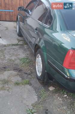 Седан Volkswagen Passat 1999 в  фото 5 Седан Volkswagen Passat 1999 в