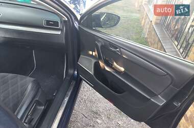 Универсал Volkswagen Passat 2012 в 