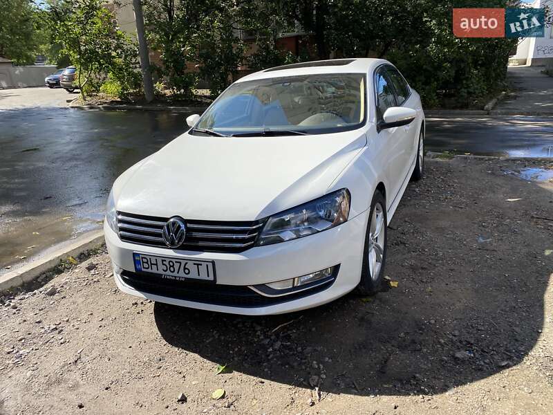 Volkswagen Passat 2011